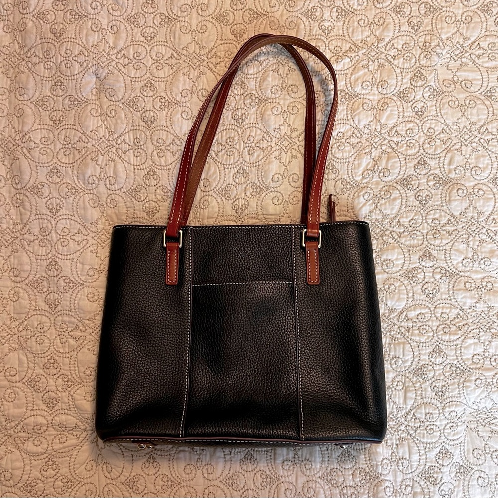 Dooney & Bourke Small Lexington Black Pebbled Leather Shoulder Bag - Picture 9 of 9